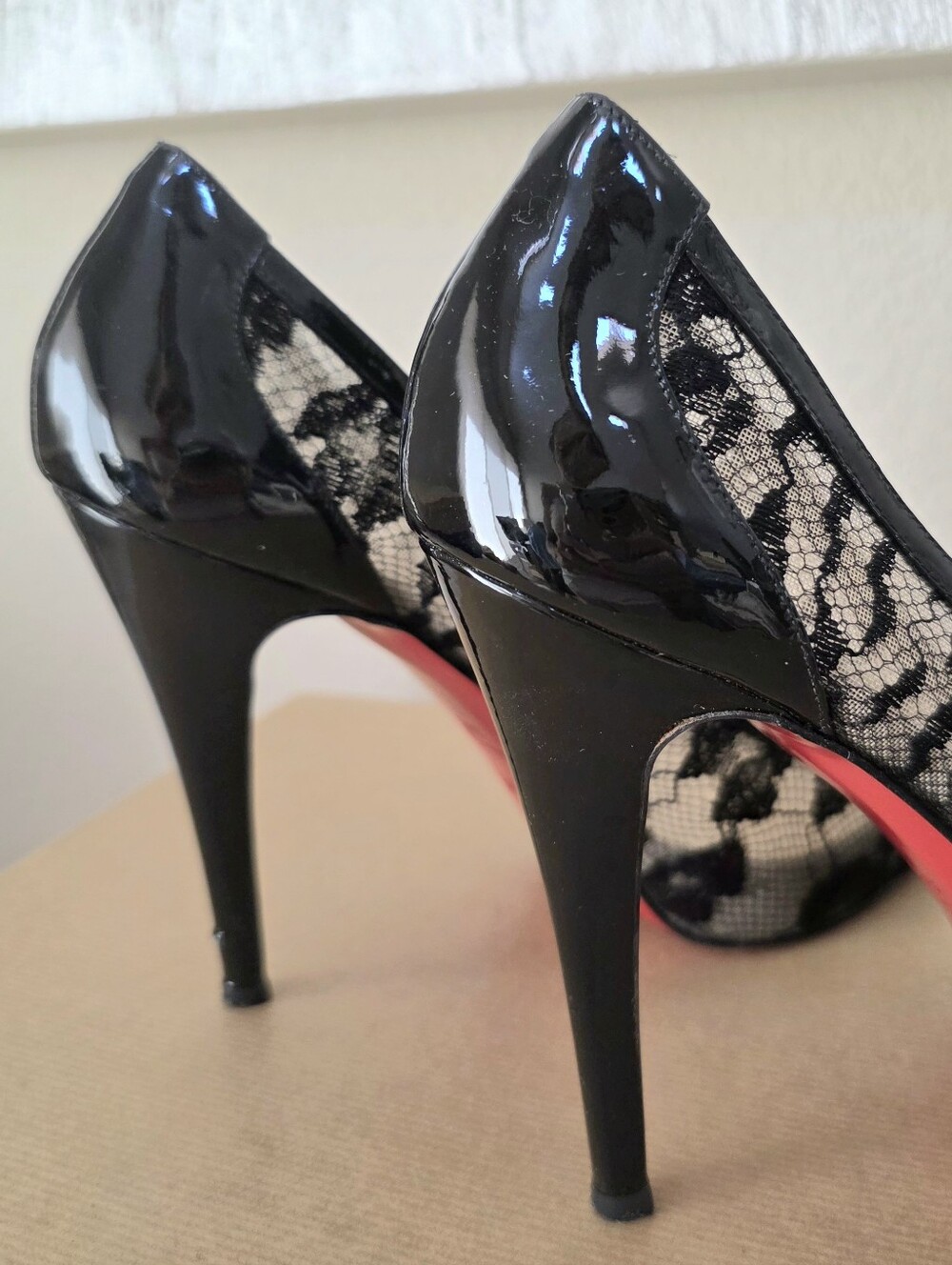 Authentic Christian Louboutin Black Lace & Patent Leather Peep Toe Pumps EU 38.5 - Picture 11 of 16